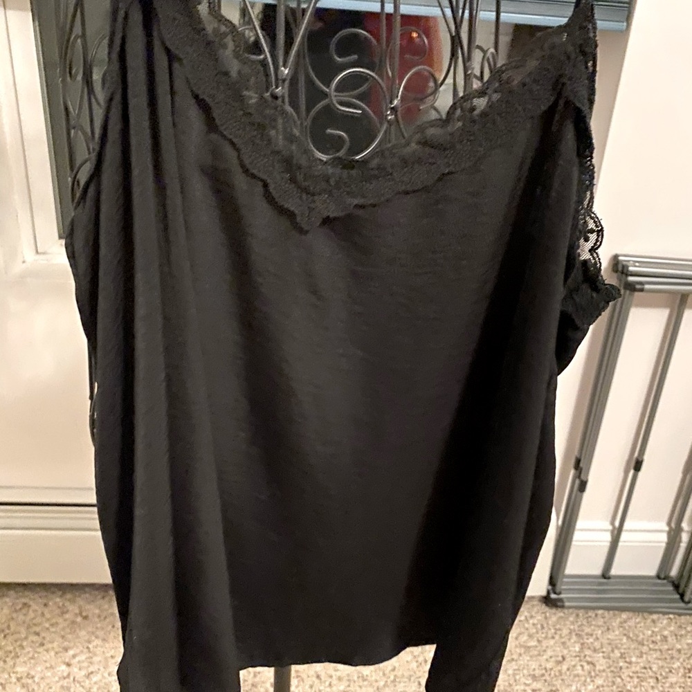 Hollister Cami